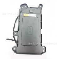 Wireless Fast Charging Modification Suitable for 21-24 Rand Cool Luze LC300 Car Mobile Phone Charger