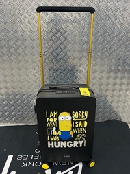 Minions 小黃人 20 吋行李箱； Minions 20 inch luggage for handcarry 56 x 36.5 x 23.5cm