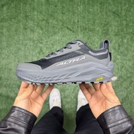 Altra Olympus 6
