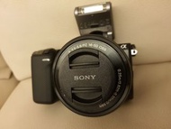 Sony NEX 5R 可換鏡頭數碼相機連16-50mm f3.5-5.6 鏡頭、閃燈、兩個電池