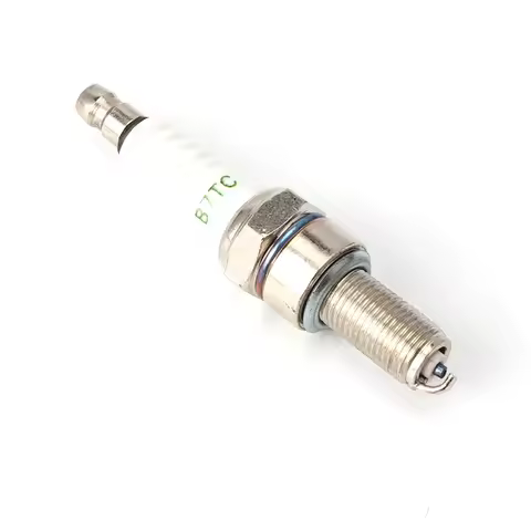 Motorcycle Spark Plug B7TC For CR7E CR7EIX CPR7EA-9 CPR8EA-9 CPR8EAIX-9 96067 CR8E CR8EIX IU24 IU22