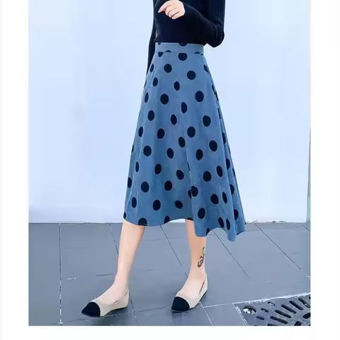 New Corduroy Skirt High-waisted A-line Skirt to Make You Look Slim and Polka Dots