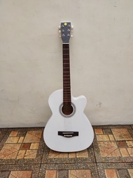 gitar akustik model yamaha