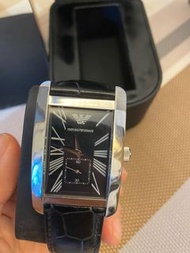 &lt;移民急賣&gt; EMPORIO ARMANI watch男/女裝黑色皮革手錶 Full set