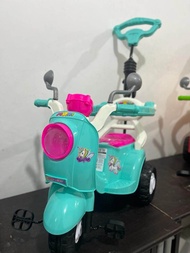 SHP TOYS MORI 702 SEPEDA ANAK SEPEDA BAYI SEPEDA RODA 3 ADA PENGAMAN DAN DORONGAN BESI