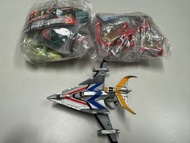 鹹蛋超人扭蛋2套 加 Dyna Super Guts飛機