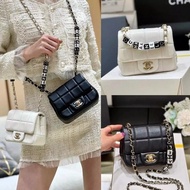 [Original Leather Genuine Grade] 23C Dice Chain Square Fatty Light Gold Sheepskin Square Large Grid 