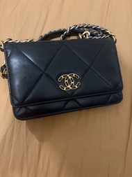 Chanel 19 黑色鏈帶銀包 WOC