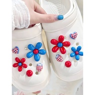 Crocs Shoes with Flower Decor - Dopamine Accessories