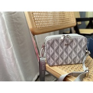 Diorbag Shoulder bag camera bag Fashionable men bag Size18X12X5cm