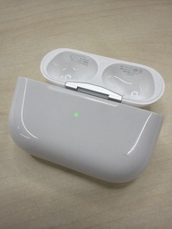 Apple AirPods Pro 2 lightning 充電盒