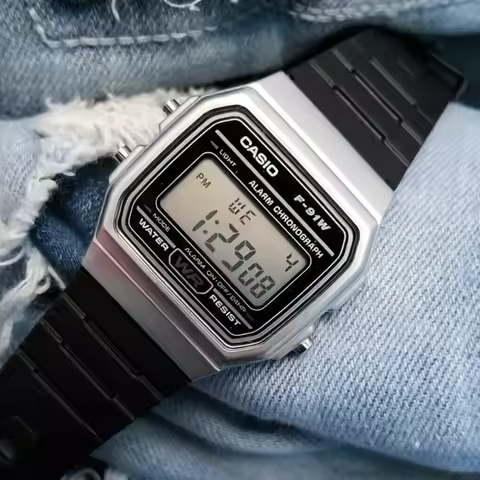 Casio F-91WM-7A Retro Digital Wristwatch, Silver Case, Black Band, Alarm Chronograph, LED Light & Li