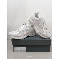 RUNNING SHOES AND SNEAKERS 2002R UNISEX (U2002RGR) RUNNING SHOES AND SNEAKERS 2002R UNISEX