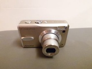Fujifilm FinePix F30 Digital Camera with 512mb FUJIFILM XD card