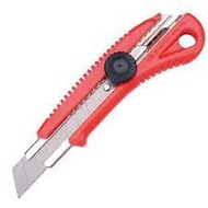 (L-550P) NT Cutter Heavy Duty Screw Locking Cutter with Jaggy Holder Grip (1 Pc)