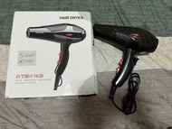 時尚吹風機（可私訊議價）Fashion hair dryer (price negotiable via private message)