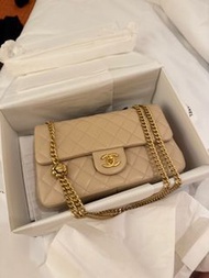 CHANEL 23 cm 山茶花調節扣Flap Bag