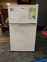 [中古] 禾聯 100L 小雙門冰箱 家庭冰箱 "需手動除霜" 台中大里二手冰箱 台中大里中古冰箱 修理冰箱 維修冰箱