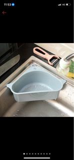 廚房水槽多功能置物架/多功能洗碗海綿吸盤瀝水架/三角形廚房水槽架/優質塑料廚房收納架