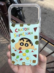 iPhone 17 pro max 蠟筆小新手機殼