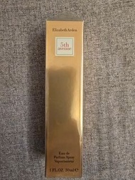 Elizabeth Arden 5th Avenue 香水