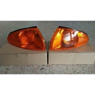 Signal wira satria oren