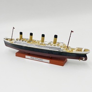 1:1250 Diecast Ship Model Toy ATLAS RMS Titanic Ocean Liner Cruiser Replica Collection