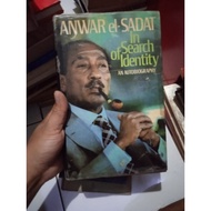 Anwar el Sadat in arch of identity books