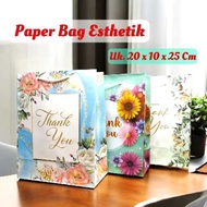 Paper Bag Aesthetic Motif Paper Bag 20x10x25 Cm