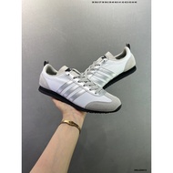 Ad vs JOG 2.0 Comfortable Fit Board Shoes
