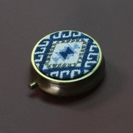 圖騰 古銅款 圓形 分格藥盒 迷你 隨身攜帶 小物 收納盒 藥盒