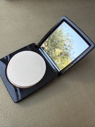 Bobbi Brown 蜜粉餅