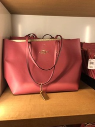 coach 美國outlet 有紙盒有單 大容量單肩袋 1色