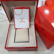 Tudor box Tudor box/