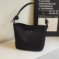 กระเป๋าผู้หญิง Amy Rabbit สไตล์ลำลอง แฟชั่น เทรนด์ วัสดุ Nylon ขนาดเล็ก กระเป๋าถือ กระเป๋าสะพายข้าง