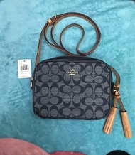 Coach Mini Camera Bag in Signature Chambray, 相機袋，有卡位，with card case,handbag ,手袋，斜揹/咩袋,側揹袋，牛仔，帶可較長短