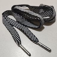 ONE LAYER BLACK WHITE NICKEL AGLET SHOES
