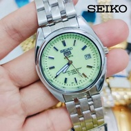 seiko 5 watches for men automatic hand movement