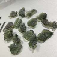 MOLDAVITE คุณภาพปกติ1-2กรัม-1ชิ้น