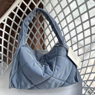 กระเป๋าCos diamond งานเป๊ะ 🥳 ชนช้อป สลับแท้ ขนาด ฐาน 13 นิ้ว สูง ประมาณ 11 นิ้ว