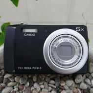 Casio EXILIM QV-R200 / Camera Digital