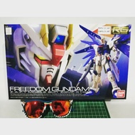 BANDAI [READY STOCK] RG Freedom Gundam Z.A.F.T Mobile Suit