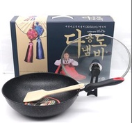 韓國麥飯石不沾炒鍋（32cm)