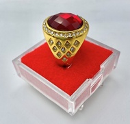 แหวนทอง 18K พลอยทับทิมสีแดง  สวยสดใส ไม่ลอก ไม่ดำ ใช้ได้นานเป็นปี รับประกันคุณภาพ ใส่แล้วร่ำรวยๆ