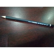 Artdesign lyra 6B pencil