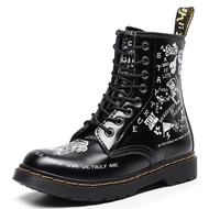 1460Dr. Martens Boots Women's Personalized Hard Leather Skull Ankle Boots Men's and Women's Graffiti Leather Boots round