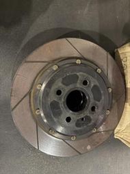 台製四活塞 4POT 兩片式320M碟盤 原裝2008 YARIS R32來令片 AKEBONO  