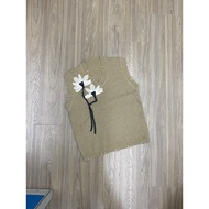 Women's Autumn Winter Korean Loose Wool Gilet Stylish Ripped Hem Floral Coat GOSS GA712 Knitted Gile