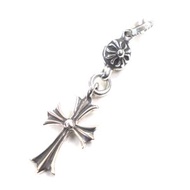 成色極佳：Chrome Hearts 1 球迷你 CH 十字架 925 銀TOP，重 7.22 克，男女皆宜的配件