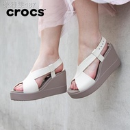 CROCS Brooklyn High Wedge รองเท้าส้นสูงผู้หญิง นิ่มเบาสบาย สวมใส่ง่าย ราคาOutlet